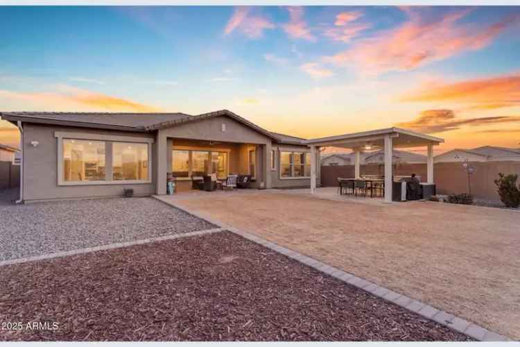 Single-family house For Sale in 22812, East Excelsior Avenue, Queen Creek, Arizona