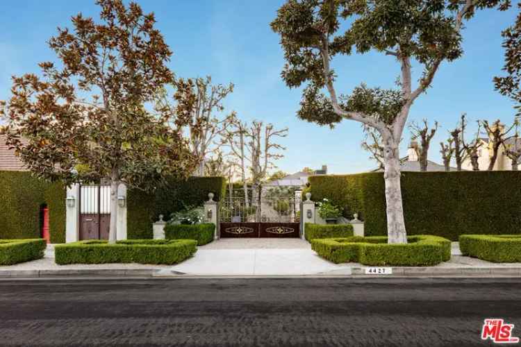 Single-family house For Sale in 4427, Arcola Avenue, Los Angeles, California