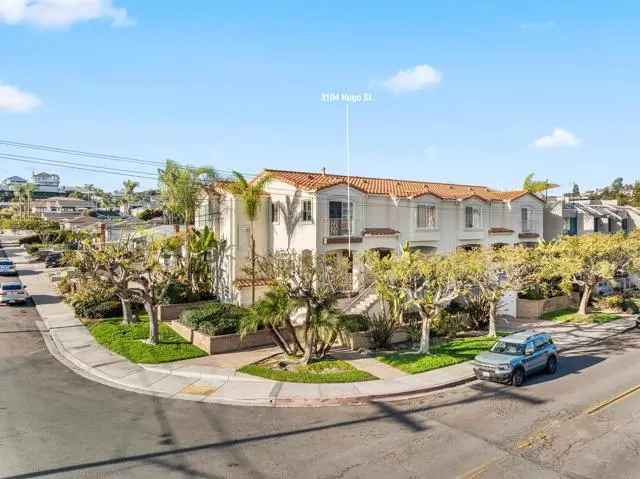 Condo For Sale in 3104, Hugo Street, San Diego, California