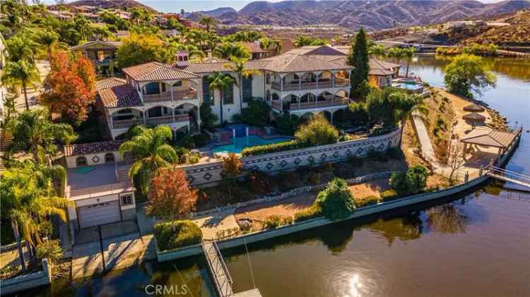 Single-family house For Sale in 21990, Village Way Drive, Canyon Lake, California