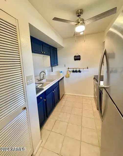 Luxury 2 Bed 2 Bath Condo near Fashion Square Mall