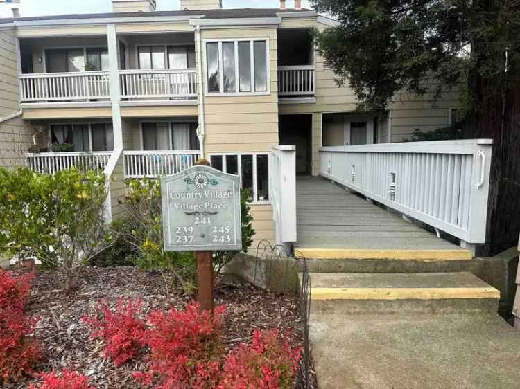 Condo For Sale in 243, Village Place, Martinez, California