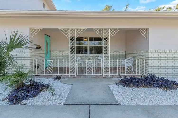 Single-family house For Sale in 6600, Mango Avenue South, Saint Petersburg, Florida