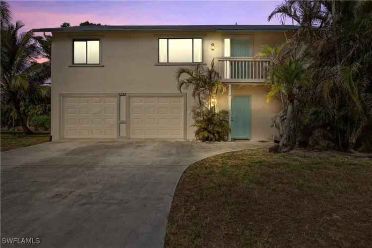 Single-family house For Sale in Bonita Springs, Florida