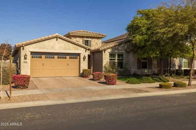 Single-family house For Sale in 10556, East Relativity Avenue, Mesa, Arizona