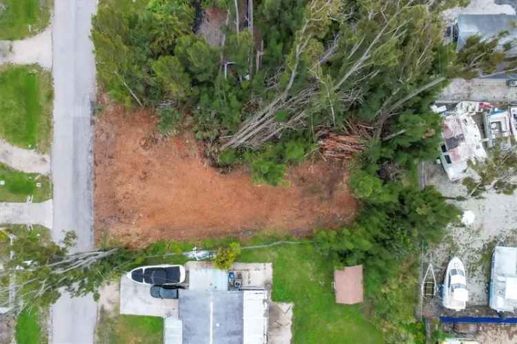 Land For Sale in Englewood, Florida