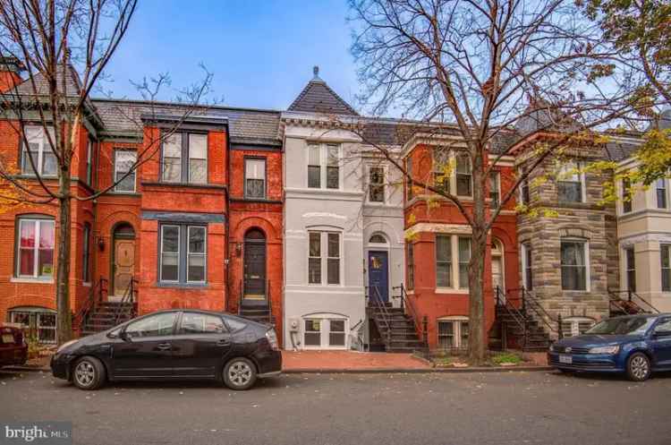 House For Sale in 1208, Linden Place Northeast, Washington, District of Columbia