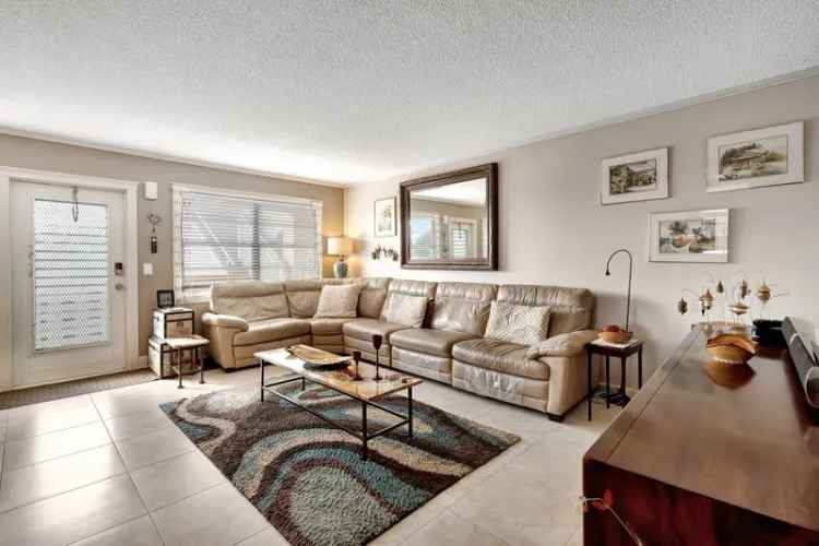 Condo For Sale in 373, Wellington Drive, Florida