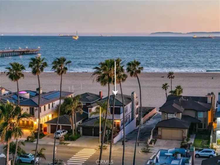 Single-family house For Sale in 600, Ocean Avenue, Seal Beach, California