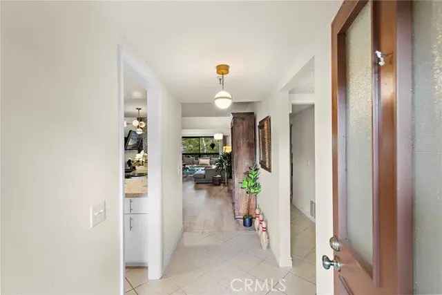 House For Sale in Newport Beach, California