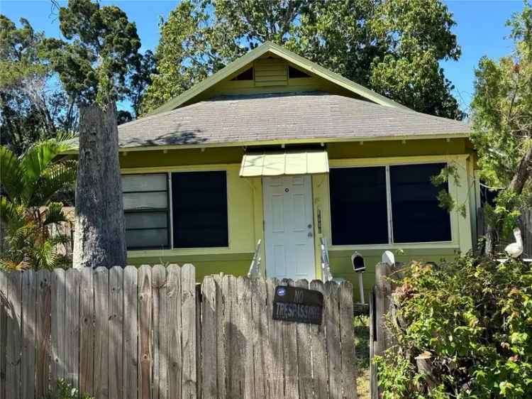 Single-family house For Sale in 3501, 17th Avenue South, Saint Petersburg, Florida