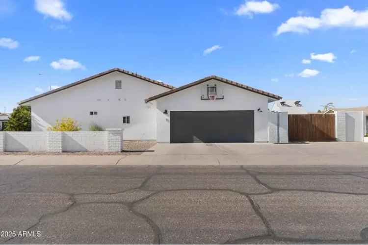 Single-family house For Sale in 500, West Jasper Drive, Chandler, Arizona