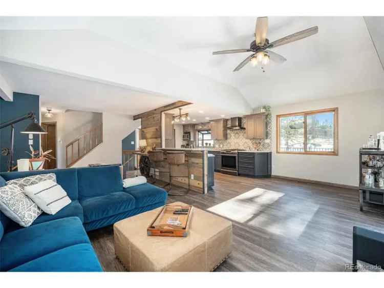 Single-family house For Sale in 27886, Mariposa Road, Evergreen, Colorado