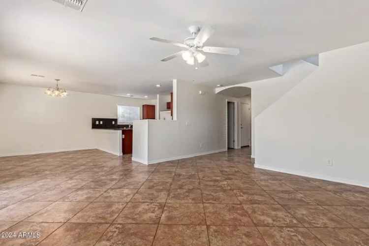 Single-family house For Sale in 11308, West Hazelwood Street, Phoenix, Arizona