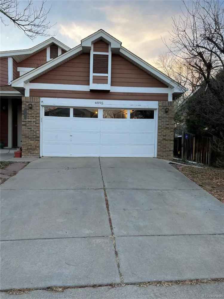 Single-family house For Sale in 4895, South Argonne Street, Aurora, Colorado