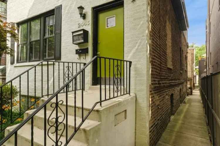 Multi-family house For Sale in 2446, West Thomas Street, Chicago, Illinois