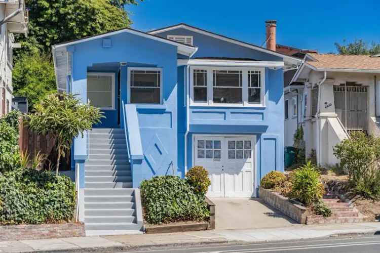 Single-family house For Sale in 2431, Park Boulevard, Oakland, California