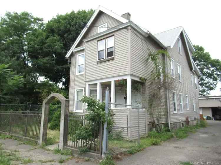 Multi-family house For Sale in 105, Holly Street, Bridgeport, Connecticut