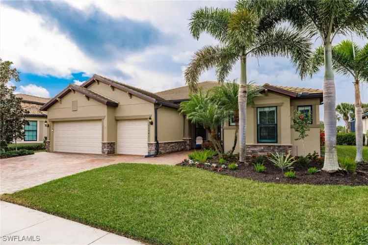 Single-family house For Sale in Fort Myers, Florida