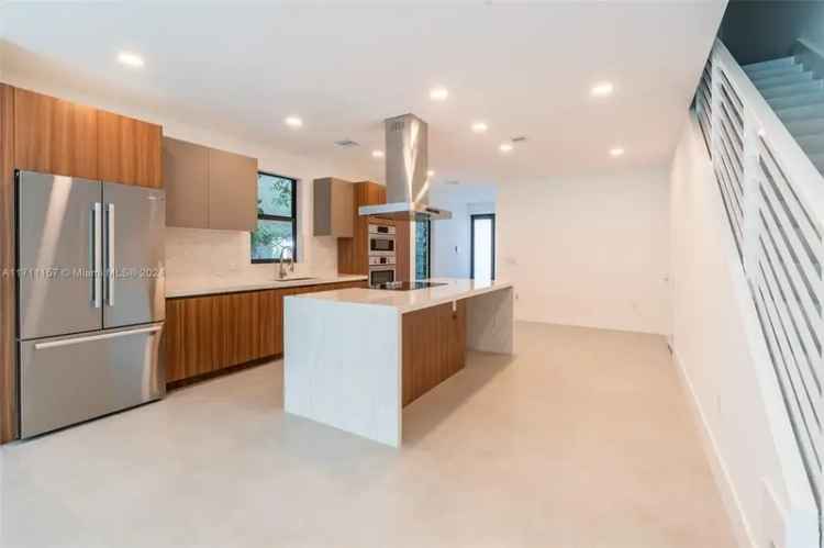 House For Sale in Fort Lauderdale, Florida