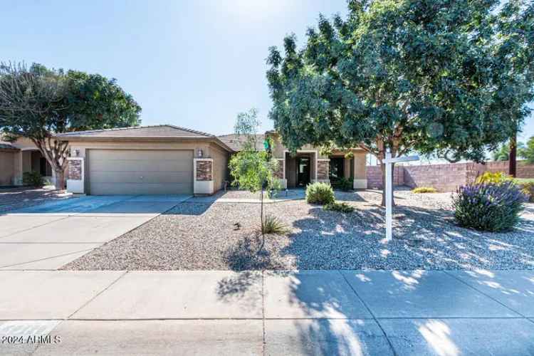 Single-family house For Sale in 2423, East Pony Lane, Gilbert, Arizona