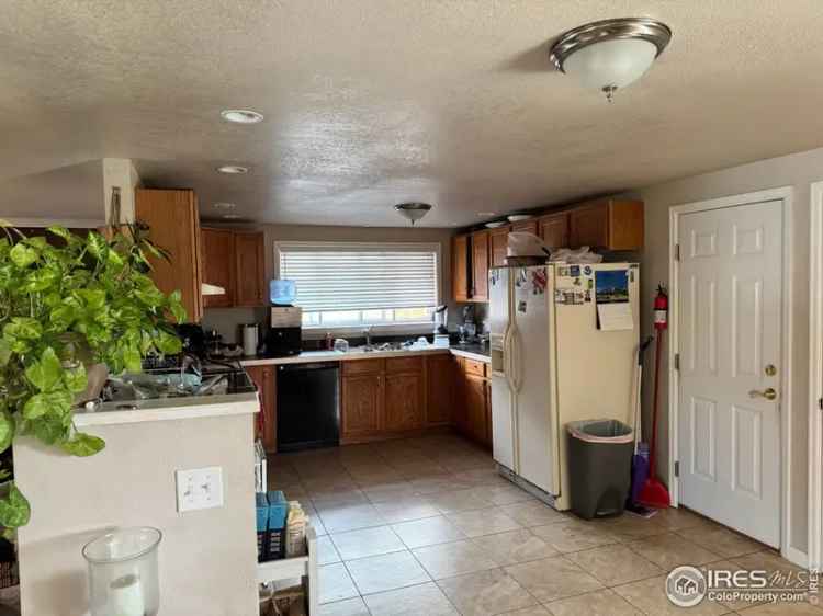 Single-family house For Sale in 1208, Linden Street, Longmont, Colorado