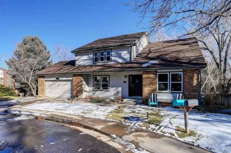 Single-family house For Sale in 3080, East Geddes Place, Centennial, Colorado