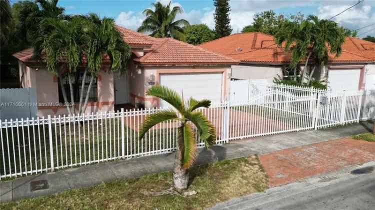 Single-family house For Sale in 1621, Northwest 58th Street, Miami, Florida