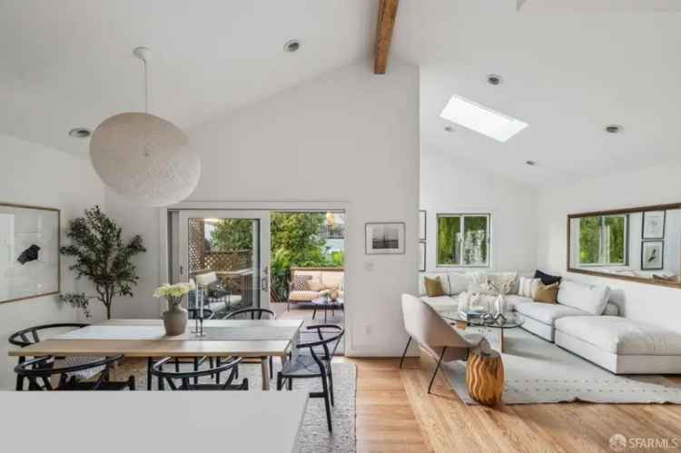 Single-family house For Sale in 304, Moultrie Street, San Francisco, California