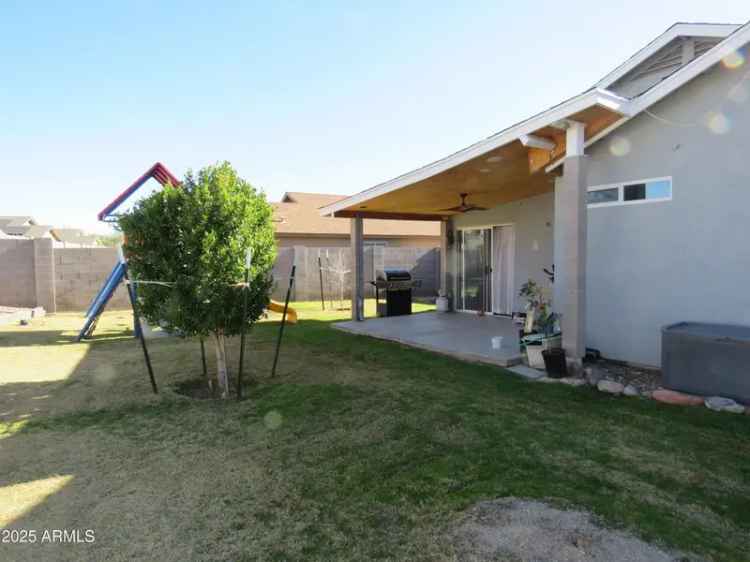 Single-family house For Sale in 8828, East Des Moines Street, Mesa, Arizona