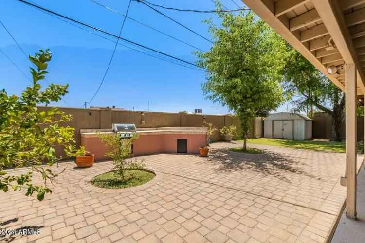 Single-family house For Sale in 3011, West Bethany Home Road, Phoenix, Arizona