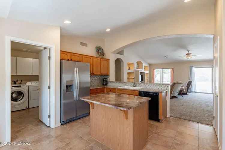 Single-family house For Sale in Saddlebrooke, Arizona