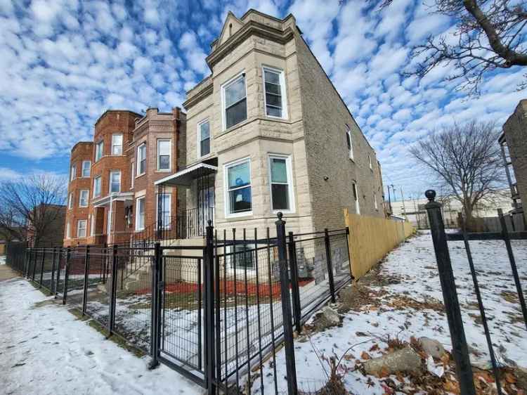 Multi-family house For Sale in 4340, West Maypole Avenue, Chicago, Illinois