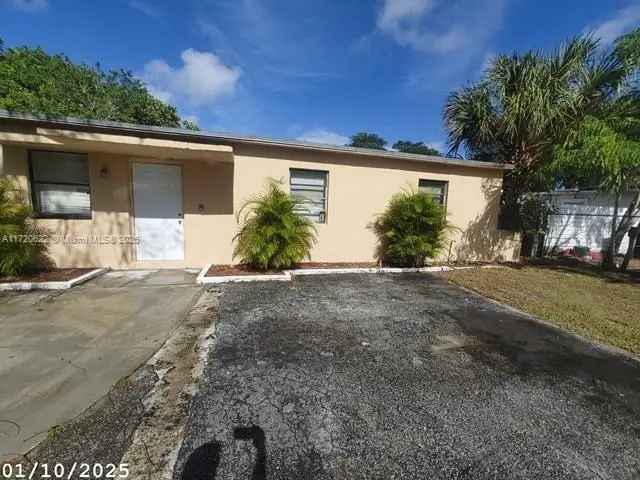 Single-family house For Sale in 1613, Northwest 12th Street, Fort Lauderdale, Florida