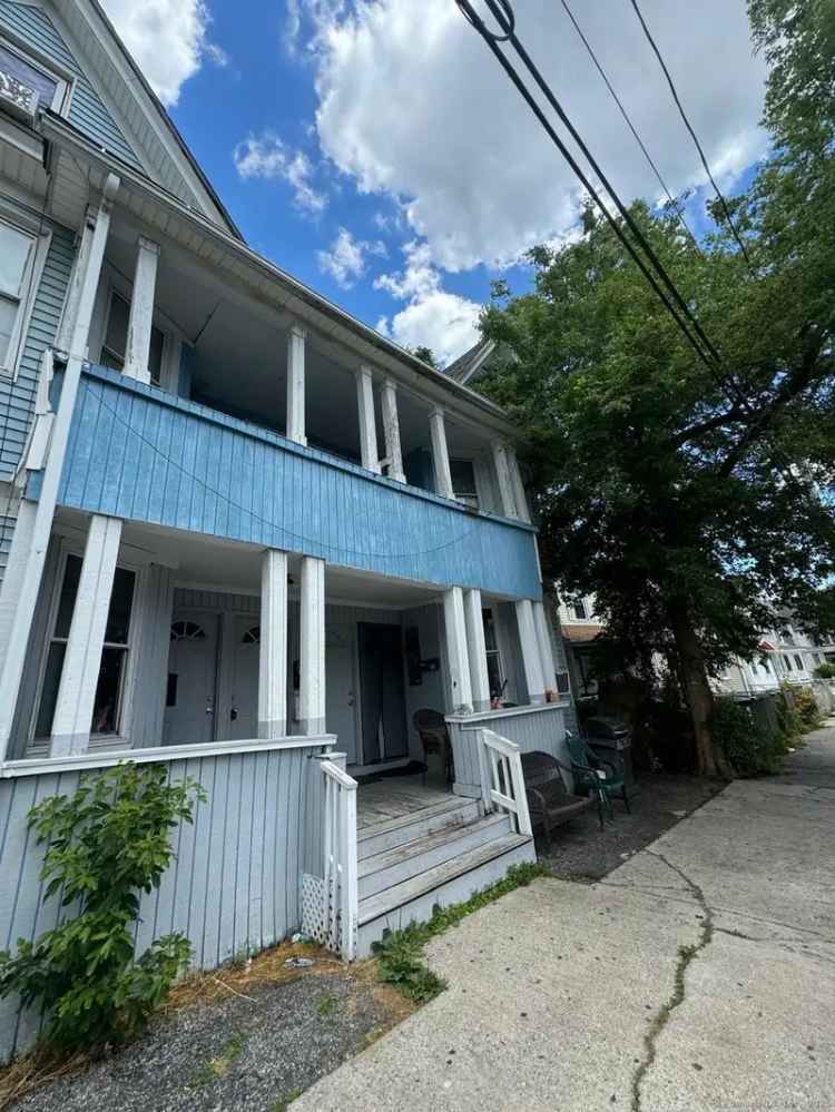 Multi-family house For Sale in 272, Carroll Avenue, Bridgeport, Connecticut