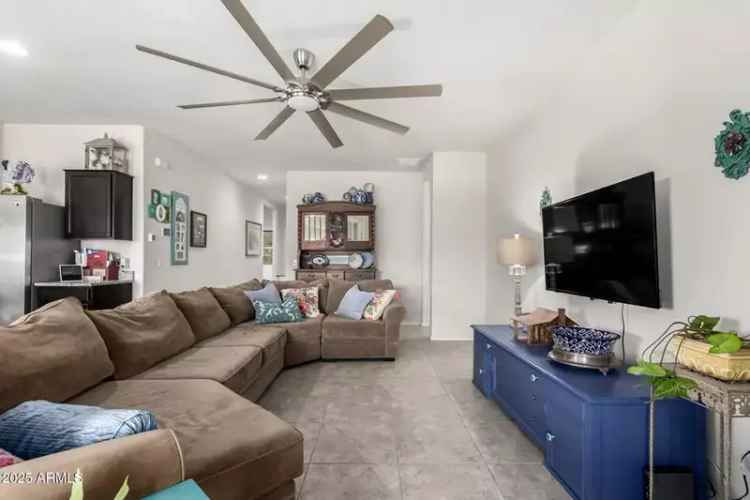 Single-family house For Sale in Maricopa, Arizona