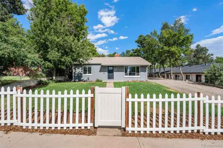 Single-family house For Sale in Denver, Colorado