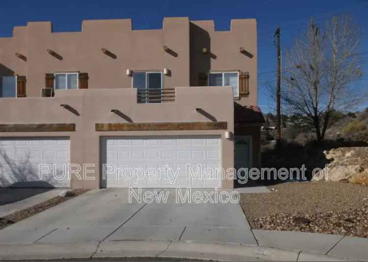 Farmington Townhouse 3 Bed 2 Bath for Rent