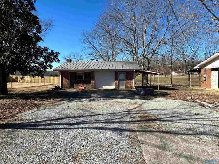 Single-family house For Sale in Harvest, Alabama