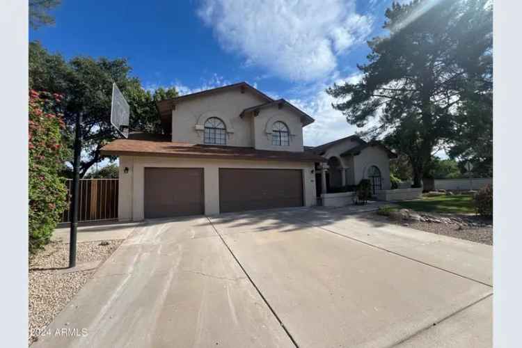 Single-family house For Sale in 1966, East Calle de Arcos, Tempe, Arizona