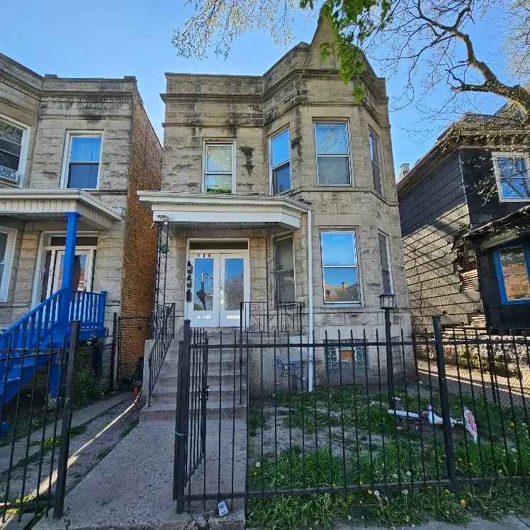 Multi-family house For Sale in 212, North Leamington Avenue, Chicago, Illinois