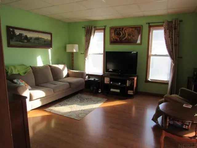 Single-family house For Sale in 309, East Cherry Street, Monticello, Iowa