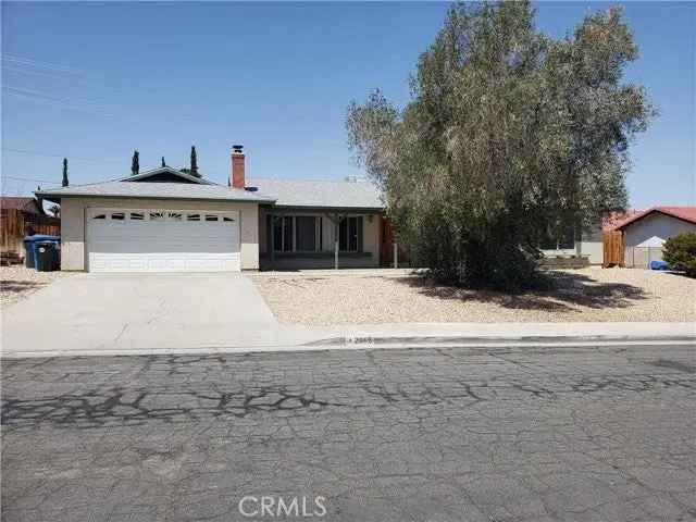 Single-family house For Sale in 2065, Barcelona Circle, Barstow, California