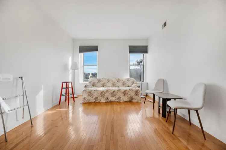 1 Bed 1 Bath Condo in Adams Morgan Available Now