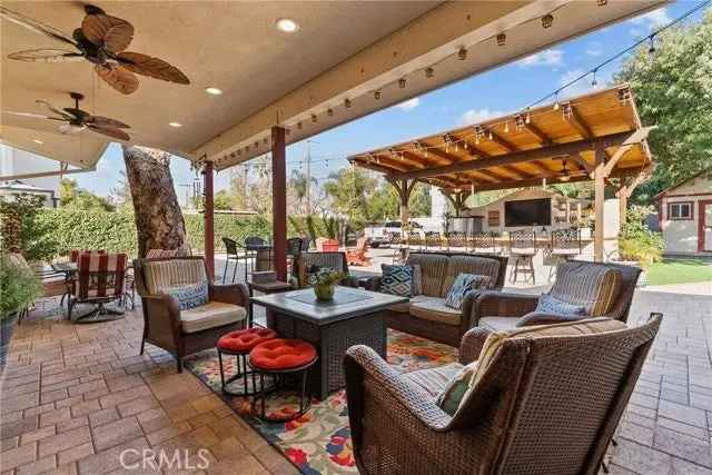 Single-family house For Sale in 17183, Sunburst Street, Los Angeles, California