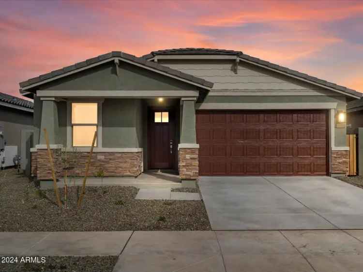 Single-family house For Sale in Surprise, Arizona