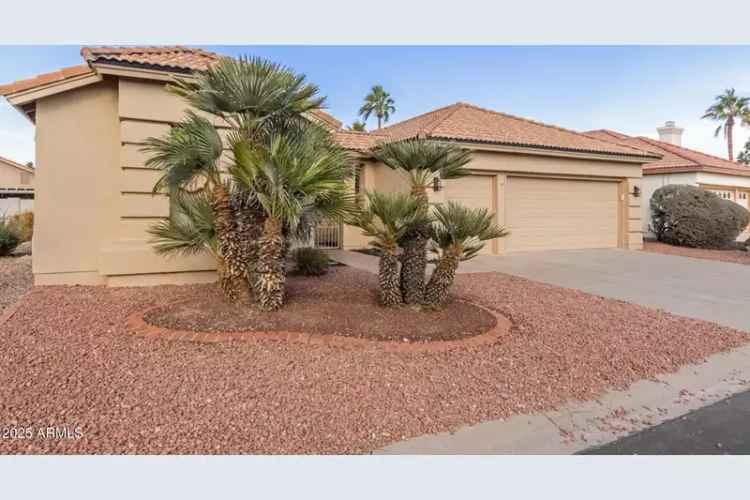 Single-family house For Sale in 10828, East Flintlock Drive, Sun Lakes, Arizona