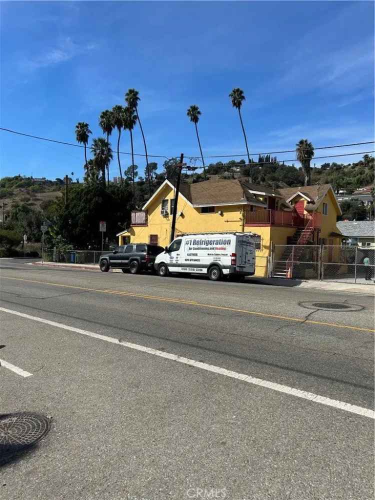 Multi-family house For Sale in Los Angeles, California