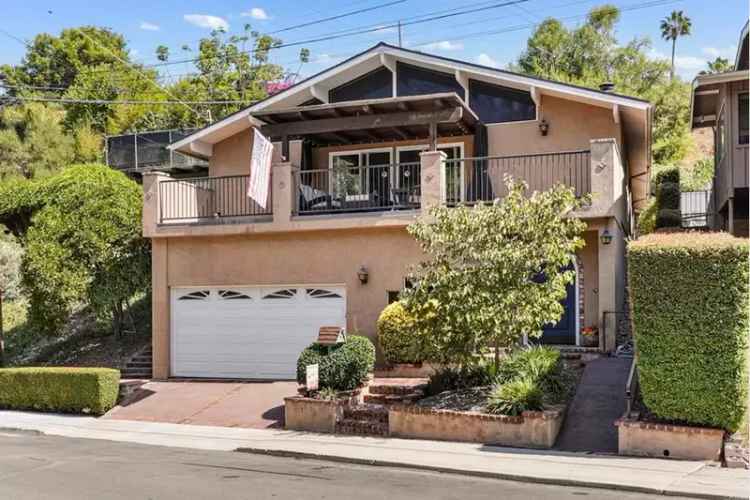 Single-family house For Sale in 4693, Ashby Street, San Diego, California