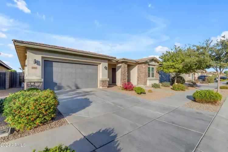 Single-family house For Sale in 22652, East Munoz Street, Queen Creek, Arizona